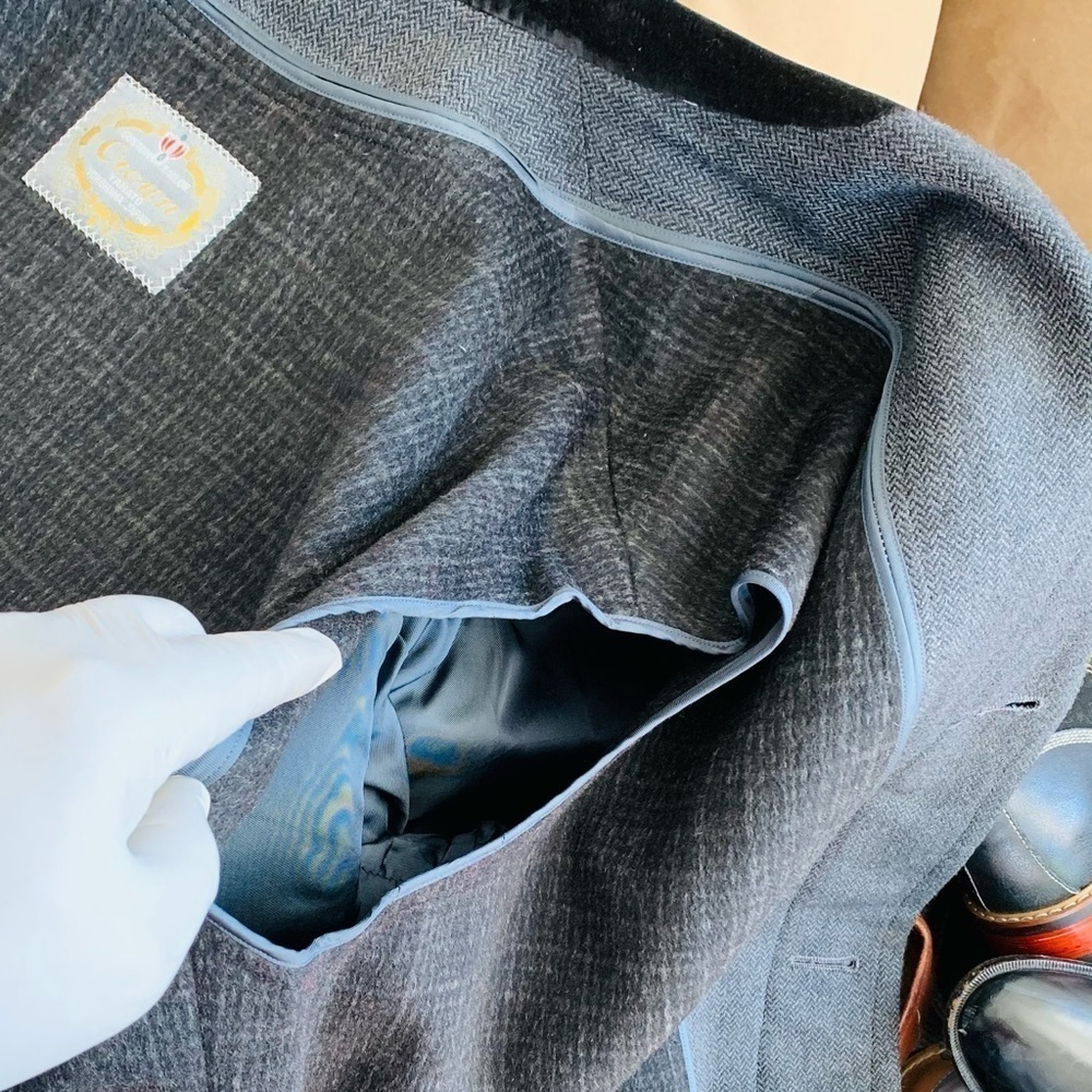 Crown Tailor English Chesterfield Herringbone Overcoat. - Picture 4 of 11